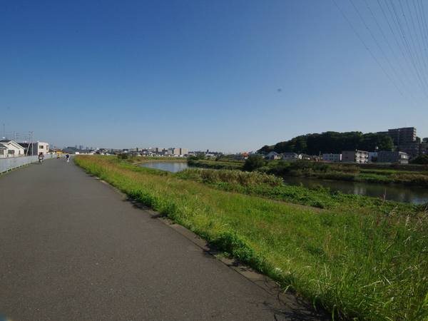 港北区新築戸建北西角地床暖房平坦(鶴見川サイクリングロード)