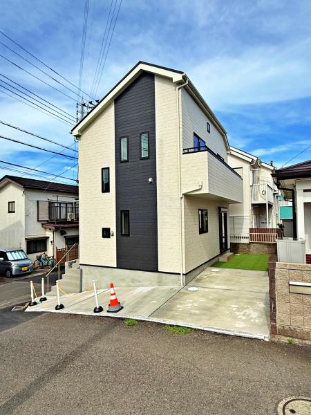 【1号棟】藤沢市新築戸建　角地　2台駐車可　ロフト