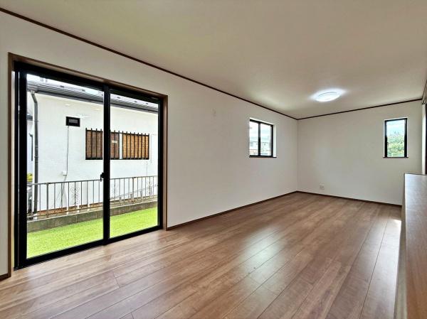 【1号棟】藤沢市新築戸建　角地　2台駐車可　ロフト