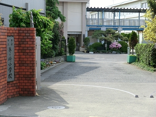 茅ヶ崎市共恵1丁目の新築一戸建(茅ヶ崎市立茅ヶ崎小学校)