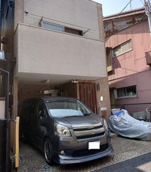 川崎区戸建　カースぺ有　都市ガス　近隣スーパー・コンビニ有