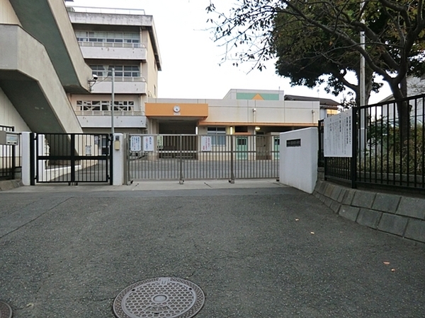 【1号棟】金沢区新築戸建 床暖房 2台駐車可 和室(横浜市立高舟台小学校)