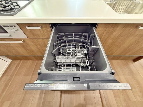 【1号棟】金沢区新築戸建　LDK18帖　2台駐車可　SIC