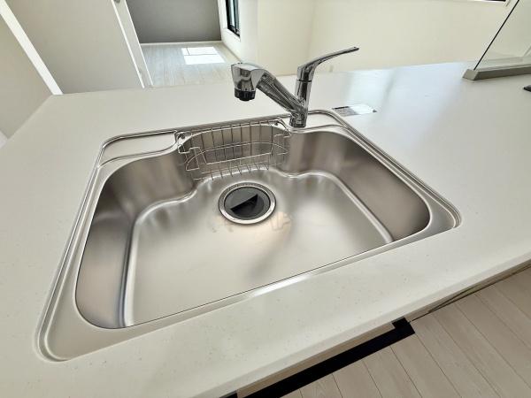 【2号棟】金沢区新築戸建　LDK18帖　WIC×3　SIC