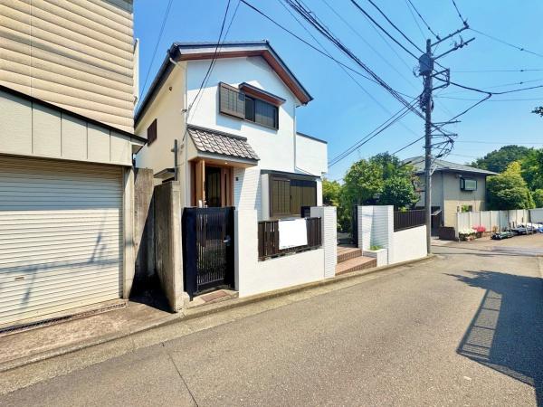 都筑区中古戸建　大型バルコニー　角地　リノベ