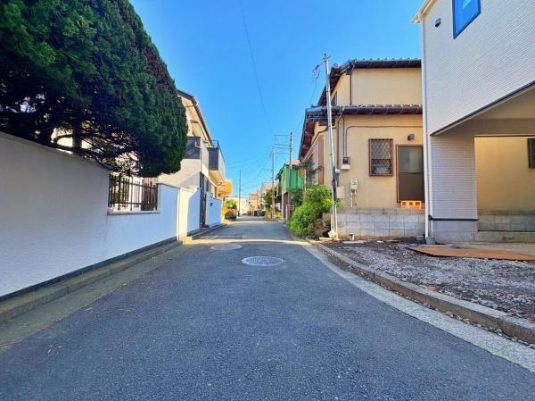 泉区新築戸建ビルトイン車庫業務スーパー徒5分