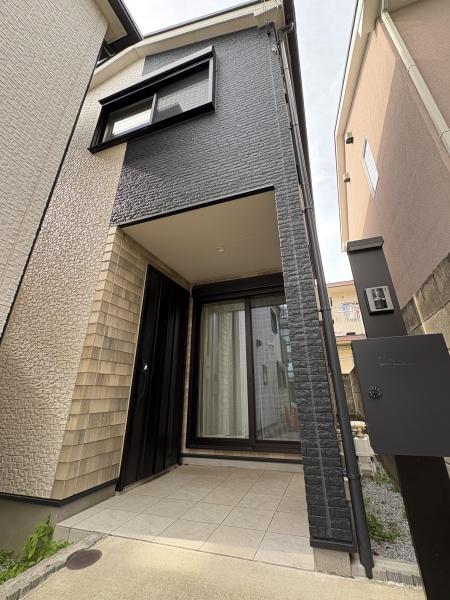 宮前区中古戸建　リビング階段　納戸　パントリー