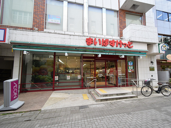 【4号棟】都筑区新築戸建 WIC パントリー リビング19帖(まいばすけっと仲町台駅南店)