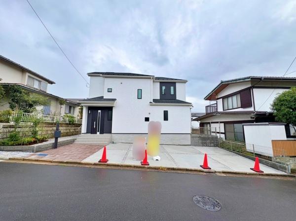 【1号棟】栄区新築戸建3台駐車可SIC庭付(その他現地)