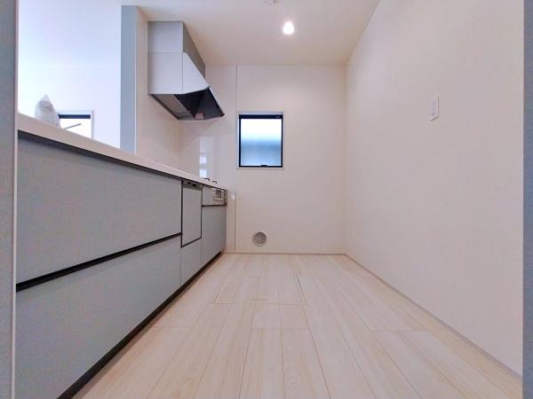 【1号棟】旭区新築戸建角地WICSICストレージ