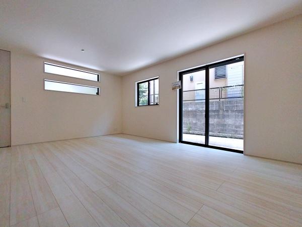 【1号棟】旭区新築戸建角地WICSICストレージ