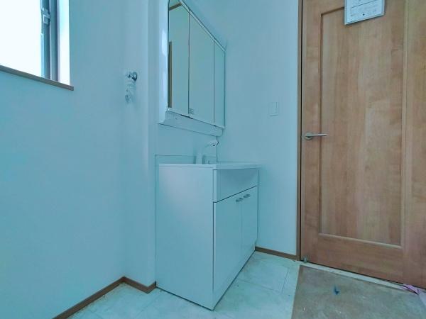 【A号棟】座間市新築戸建　LDK18帖　南面バルコニー