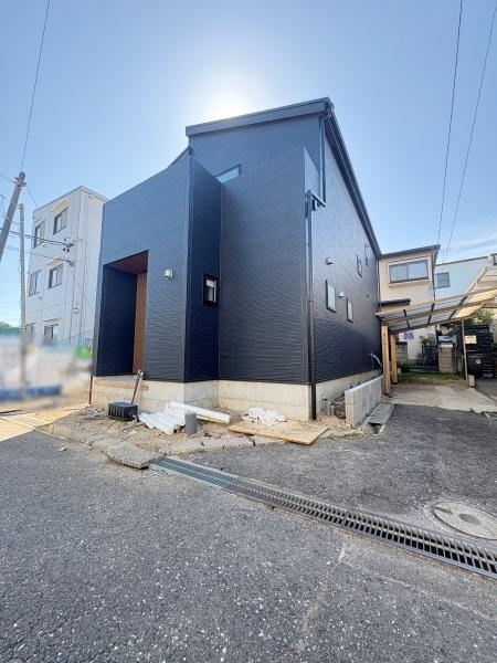 【1号棟】戸塚区新築戸建　WIC　全室南向き　平坦地
