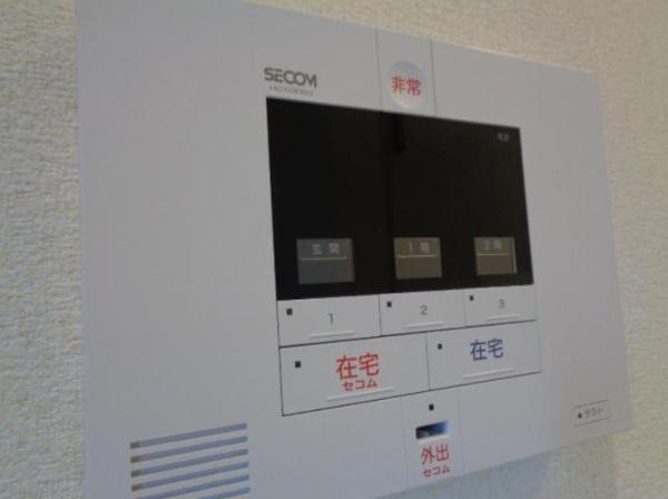 戸塚区新築戸建2台駐車可和室WIC庭付