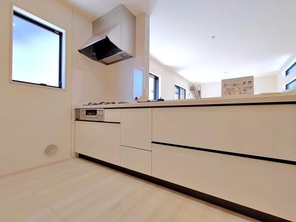 【1号棟】横須賀市新築戸建　LDK20帖　2台駐車可　SIC