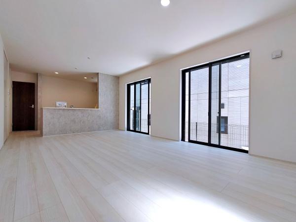 【1号棟】横須賀市新築戸建　LDK20帖　2台駐車可　SIC