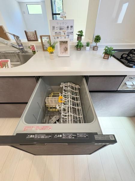 【1号棟】泉区新築戸建　LDK21帖　リビング階段