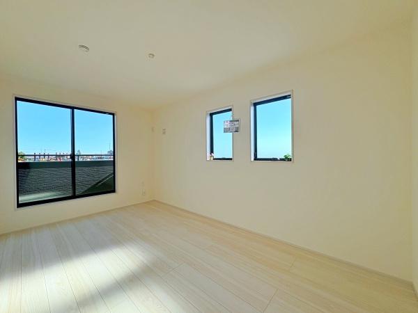 【1号棟】泉区新築戸建　LDK19帖　2台駐車可　角地