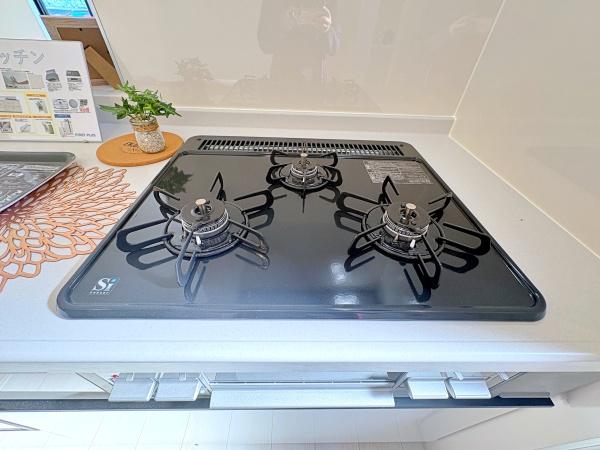 【1号棟】泉区新築戸建　LDK19帖　2台駐車可　角地