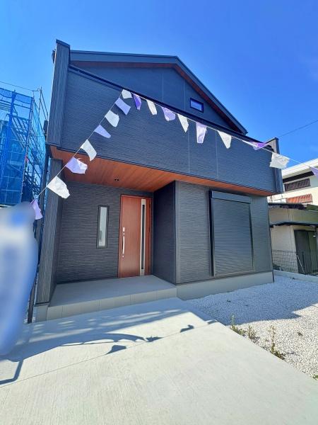 【1号棟】磯子区新築戸建　LDK20帖　2台駐車可　ロフト