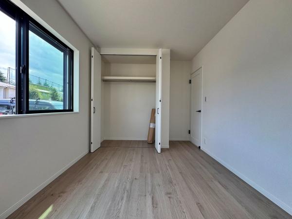 【1号棟】相模原市新築戸建　LDK18帖　パントリー