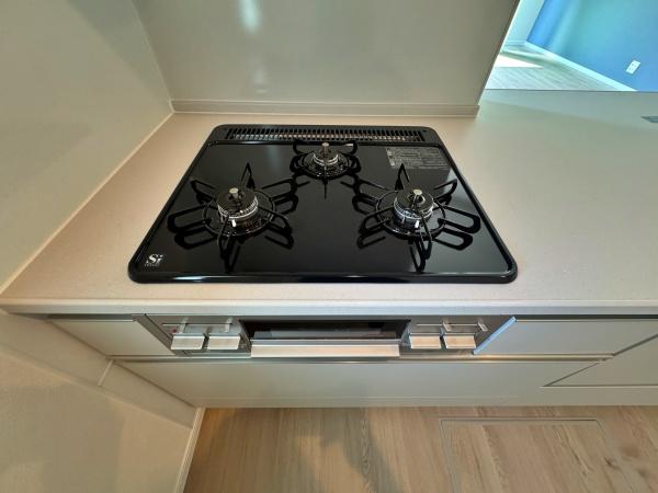 【1号棟】相模原市新築戸建　LDK18帖　パントリー