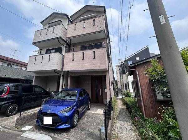 川崎市中古戸建南向きリフォーム済リビング階段