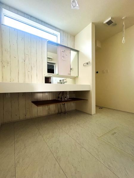 【8号棟】寒川町新築戸建　カースぺ2台　アクセントクロス