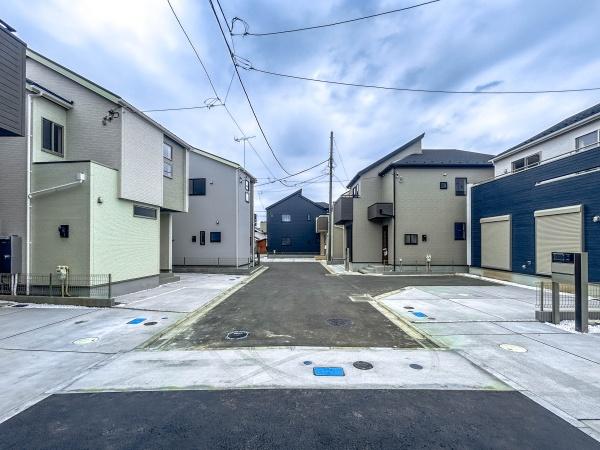 【8号棟】寒川町新築戸建　カースぺ2台　アクセントクロス