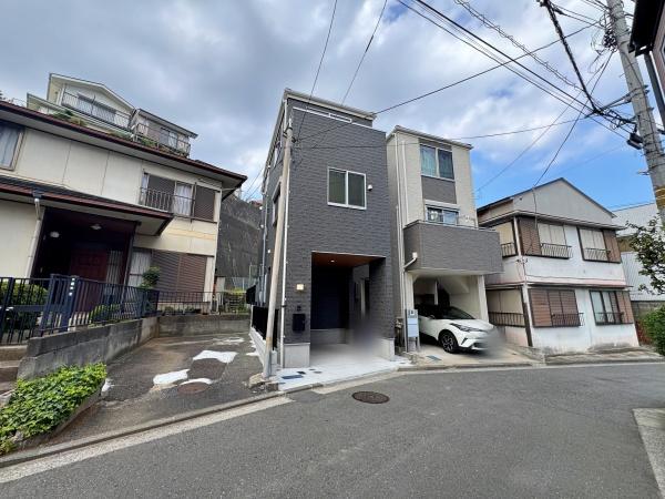 南区新築戸建駅徒8分駅まで平坦ビルトイン車庫