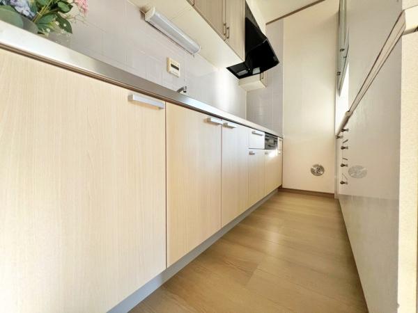 横浜市港北区新吉田東1丁目の中古一戸建て(キッチン)