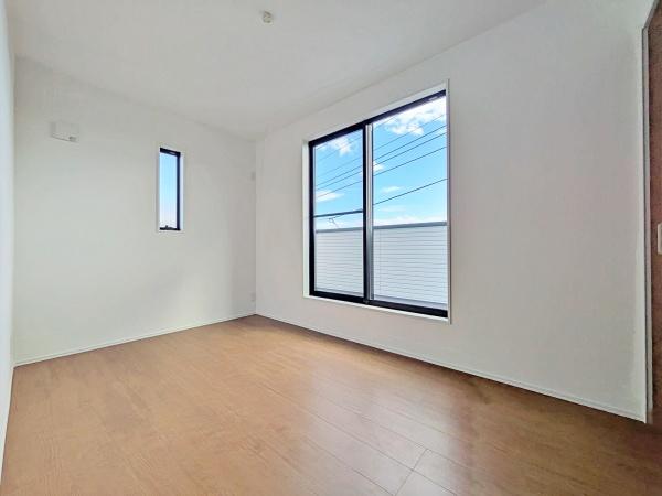 【1号棟】多摩区新築戸建　LDK19帖　リビング階段