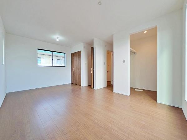 【1号棟】多摩区新築戸建　LDK19帖　リビング階段