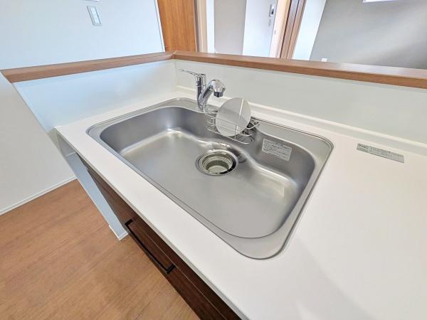 【1号棟】多摩区新築戸建　LDK19帖　リビング階段