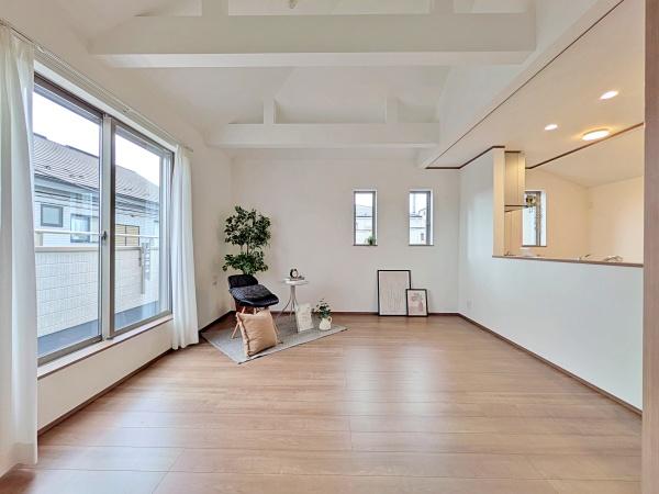 【A号棟】相模原市新築戸建　駅歩8分　角地　吹抜