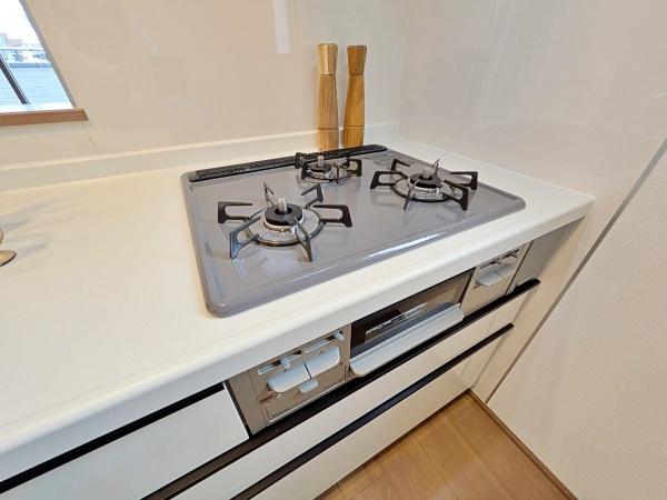 【A号棟】相模原市新築戸建　駅歩8分　角地　吹抜