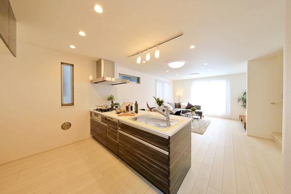 横浜市緑区東本郷６丁目の中古一戸建て