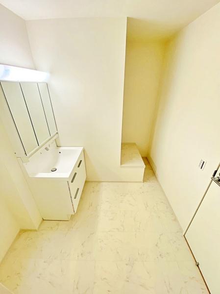 【2号棟】緑区新築戸建　LDK22帖　床暖房　吹抜