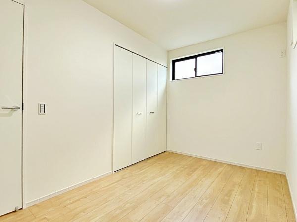 【2号棟】緑区新築戸建　LDK22帖　床暖房　吹抜