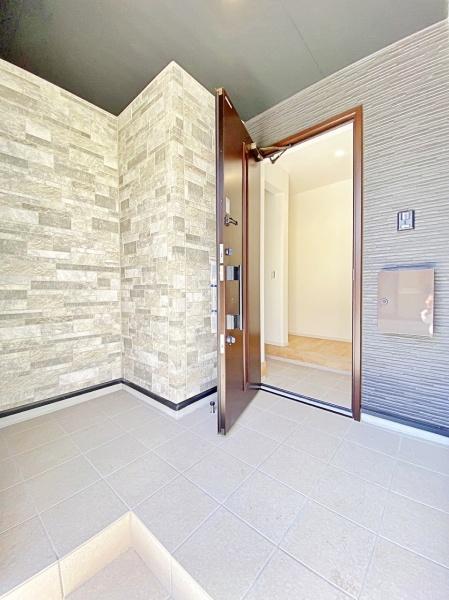 【2号棟】緑区新築戸建　LDK22帖　床暖房　吹抜