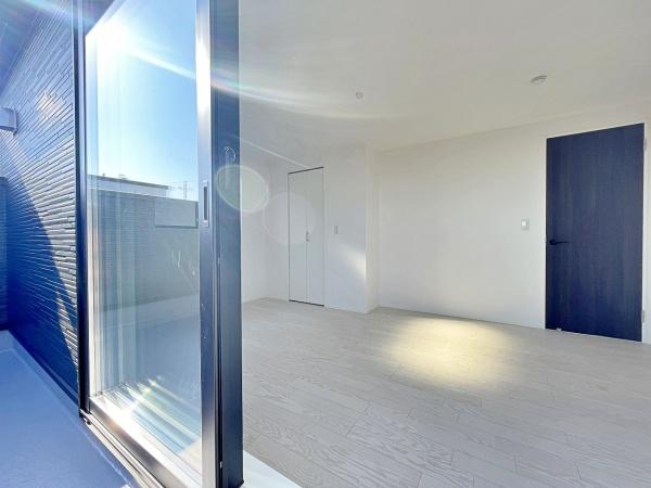 【1号棟】旭区新築戸建　納戸　南面バルコニー