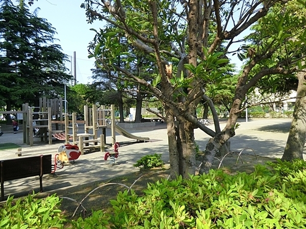 【2号棟】横須賀市新築戸建 リビング階段 都市ガス(追浜公園)