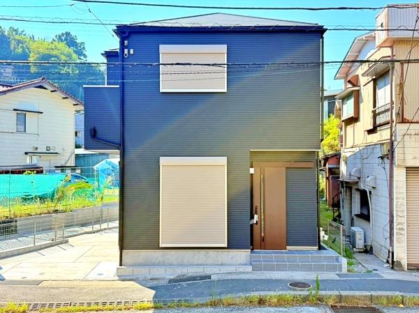 【2号棟】横須賀市新築戸建　リビング階段　都市ガス