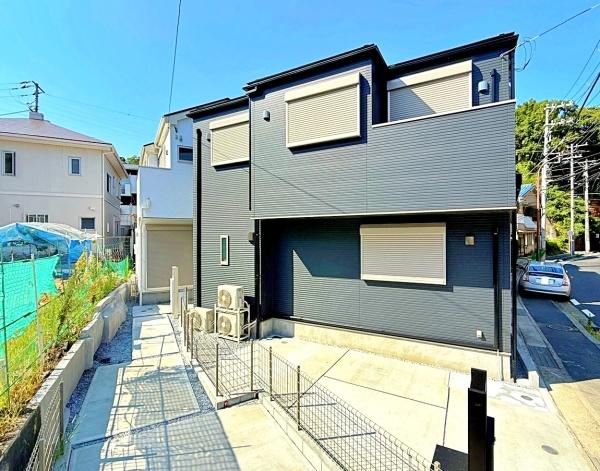 【2号棟】横須賀市新築戸建　リビング階段　都市ガス