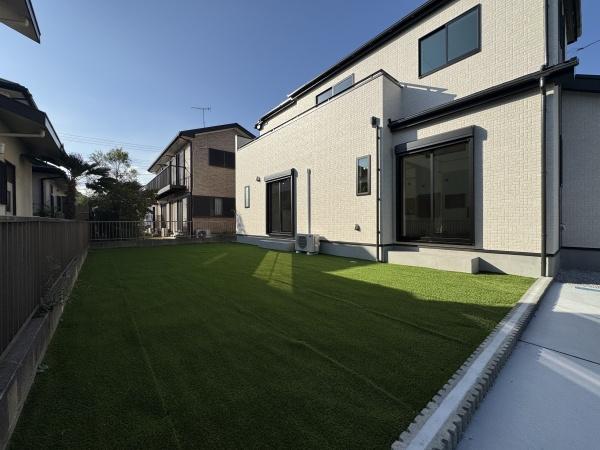 【A号棟】瀬谷区新築戸建3台駐車可パントリー