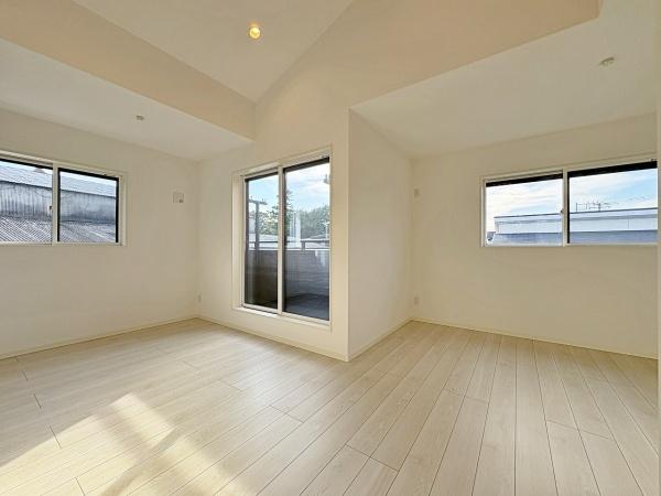 【2号棟】藤沢市新築戸建ロフト湘南エリア(リビング)