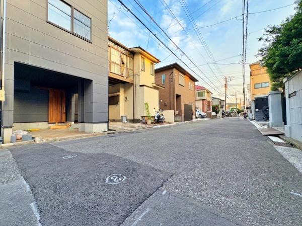 中区新築戸建ビルトイン車庫庭付