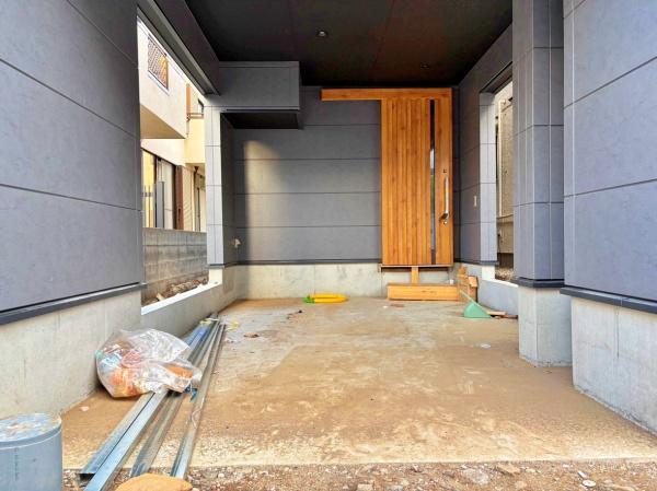 中区新築戸建ビルトイン車庫庭付