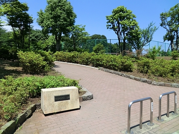 横浜市瀬谷区阿久和東２丁目の土地(阿久和原第二公園)