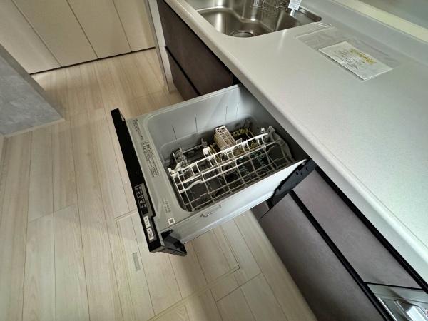 【1号棟】南区新築戸建　LDK18帖　対面キッチン